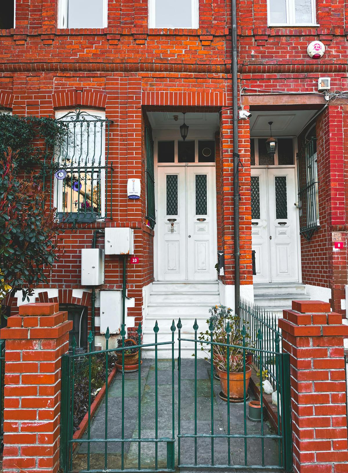 Move-in ready 1-bedroom Apartment for Sale in Basman · Furnished · 182 sqm